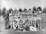 1968 - Nősök - Nőtlenek (1-0) focimeccset rendezett a TMK műhely -  Fotó: Bathó László